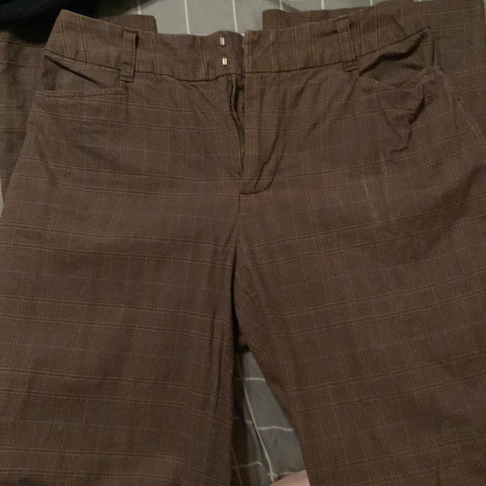 Womens plaid wide legged pants size 6. Perfect condition.